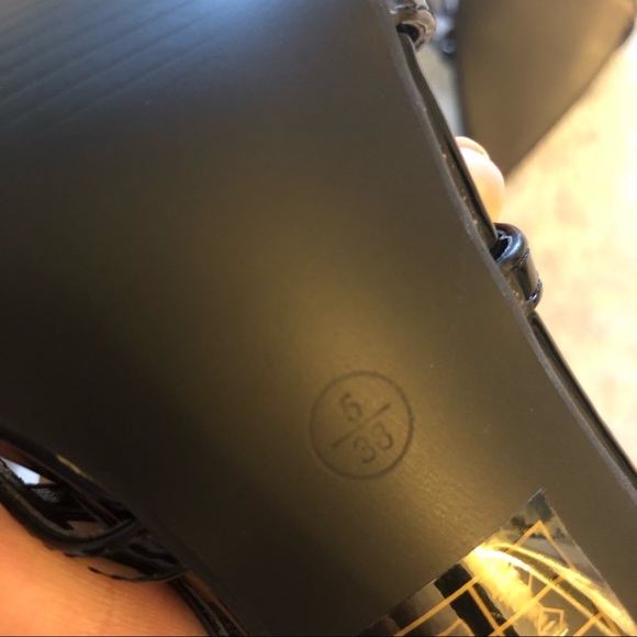 NWOT Strappy Heeled Sandals - Picture 7 of 7